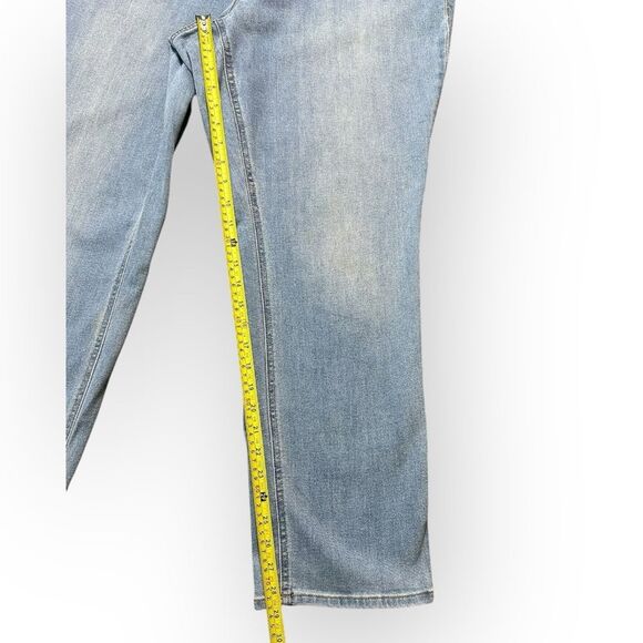 Old Navy Jeans Women's 22 High Rise Straight Light Wash Denim - Picture 5 of 6